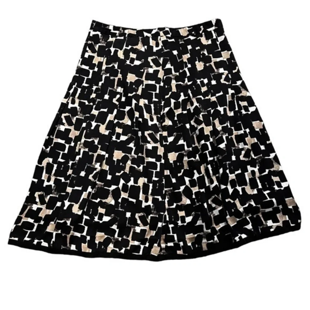 White House Black Market A-Line Patterned Skirt Size 2